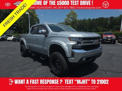 Used 2020 Chevrolet Silverado 1500 LT AWD/4WD image 1