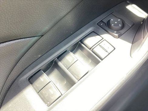 Certified 2025 Toyota RAV4 XLE FWD image 15