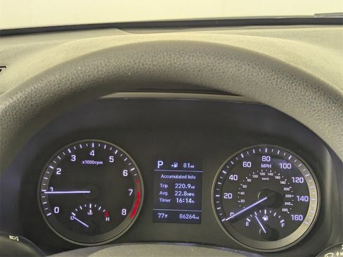 Used 2019 Hyundai Tucson Value w/ Cargo Package image 17