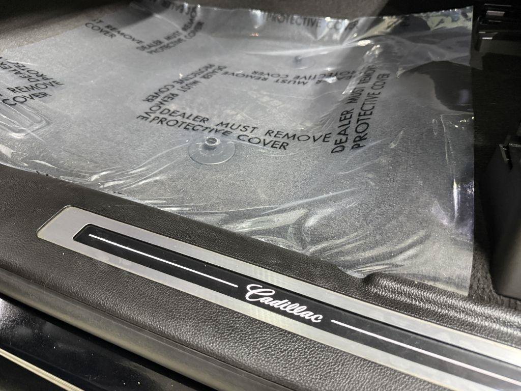 Used 2018 Cadillac Escalade ESV Premium Luxury AWD/4WD image 33