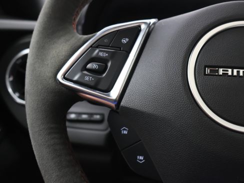 Used 2017 Chevrolet Camaro ZL1 RWD image 15