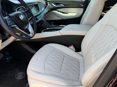 Used 2024 Buick Enclave Avenir w/ Avenir Technology Package AWD/4WD image 20