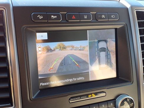 Used 2021 Ford Expedition Max Platinum image 5