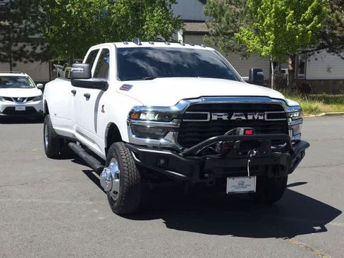 Used 2026 RAM 3500 Tradesman AWD/4WD image 3