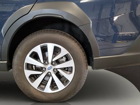Used 2025 Subaru Outback Premium AWD/4WD image 34