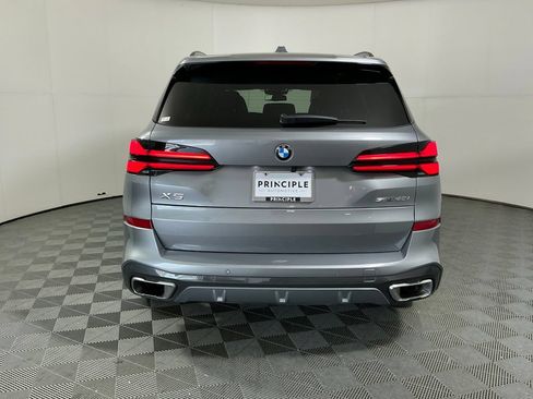 Used 2024 BMW X5 sDrive40i w/ M Sport Package RWD image 6