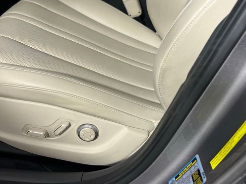 Used 2021 Genesis G80 2.5T image 23