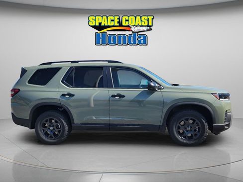 New 2026 Honda Pilot TrailSport image 12