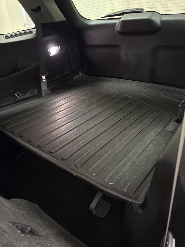 Used 2020 Ford Explorer XLT w/ Equipment Group 202A AWD/4WD image 22