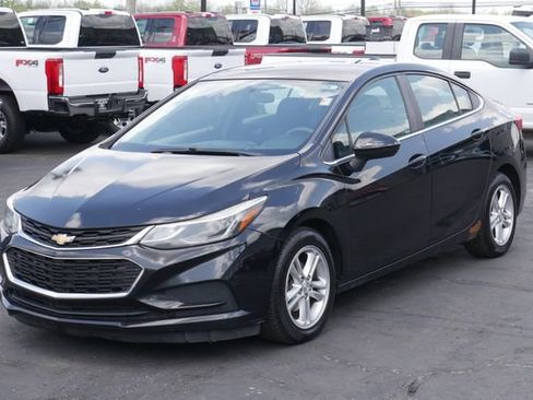 Used 2016 Chevrolet Cruze LT w/ Convenience Package FWD image 6