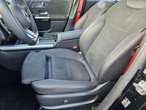 Used 2025 Mercedes-Benz GLA 35 AMG 4MATIC image 15