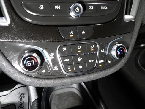 Used 2023 Chevrolet Malibu LT FWD image 11