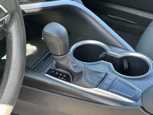 Used 2023 Toyota Camry LE image 18