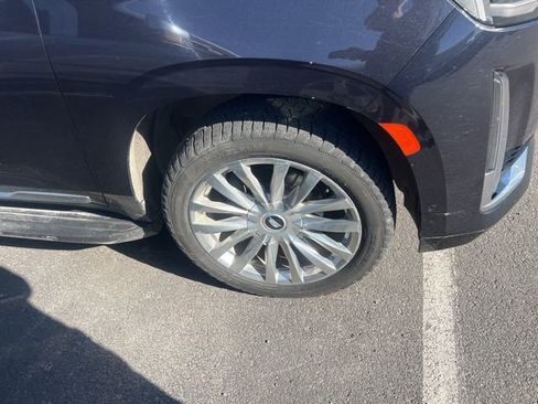 Used 2022 Cadillac Escalade ESV Premium Luxury AWD/4WD image 8