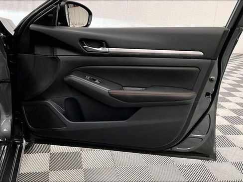 New 2026 Nissan Altima 2.5 SR FWD image 37