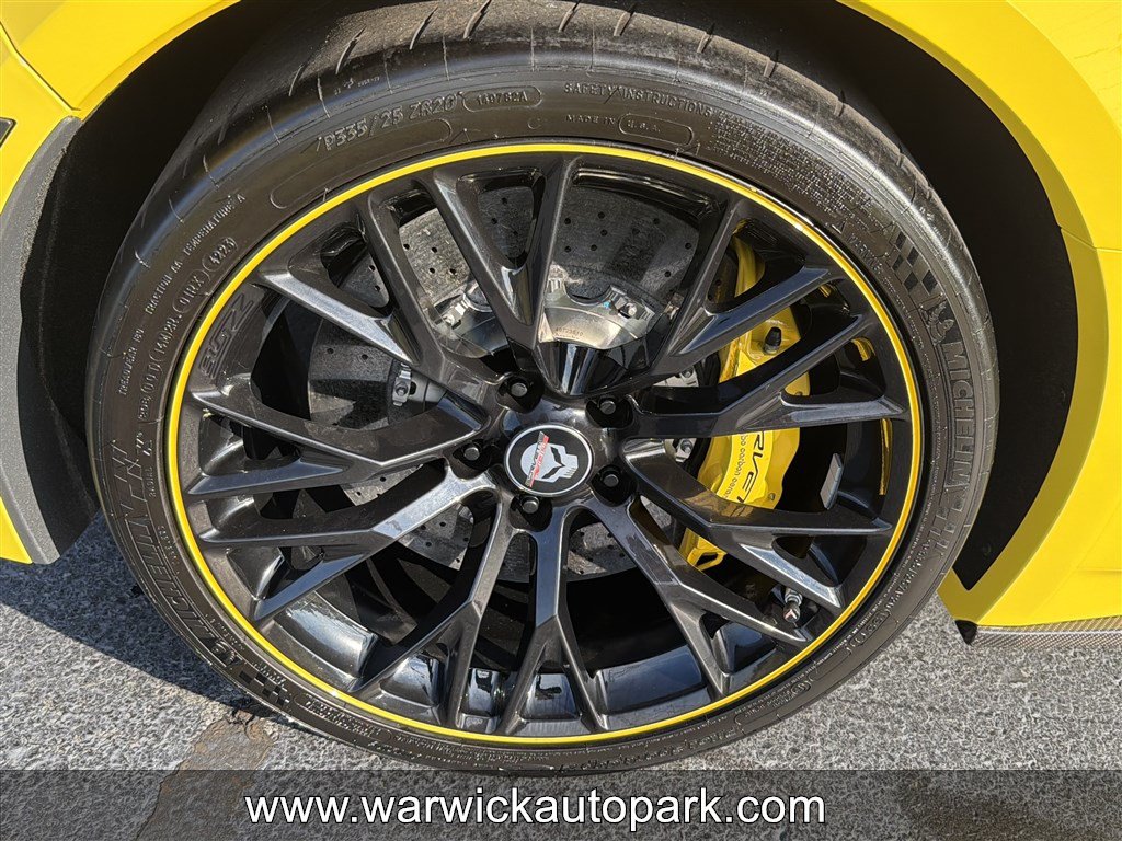 Used 2016 Chevrolet Corvette Z06 w/ C7.r Special Edition RWD image 27