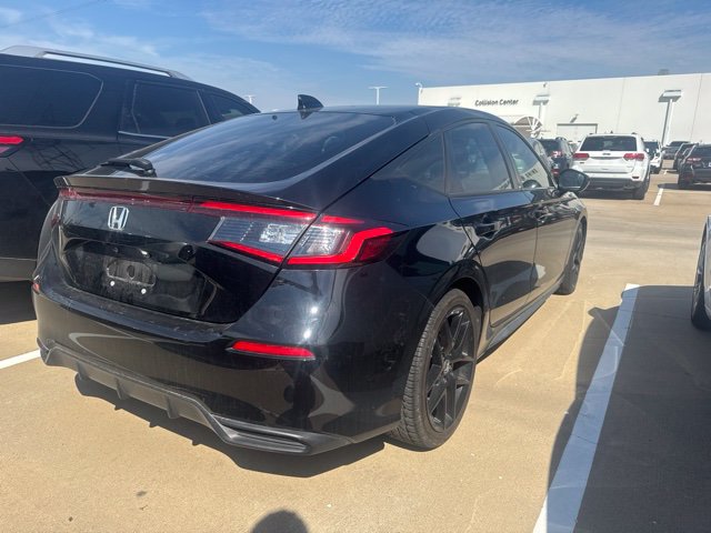 Used 2023 Honda Civic Sport image 3