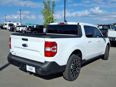 Certified 2024 Ford Maverick Lariat image 3