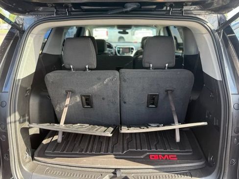 Used 2019 GMC Acadia SLE w/ LPO, Floor Liner Package FWD image 19