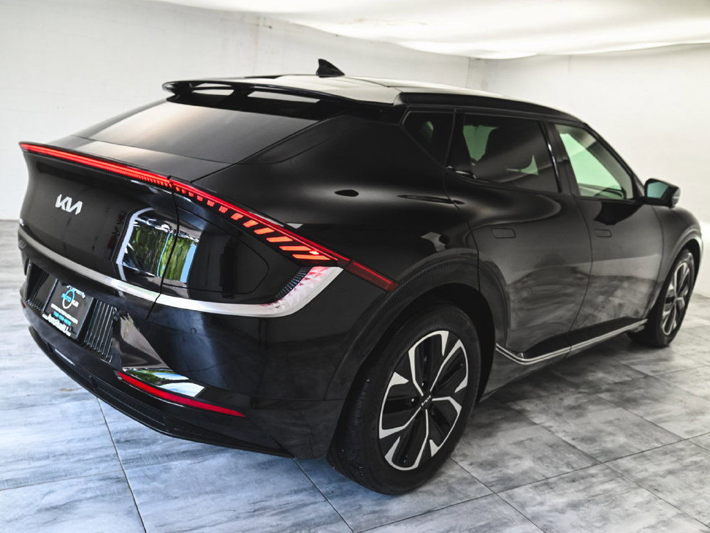 Used 2023 Kia EV6 Wind w/ Wind Technology Package AWD/4WD image 4