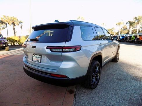 New 2025 Jeep Grand Cherokee L Limited image 7