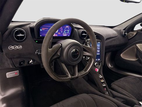 Used 2018 McLaren 720S Performance image 9