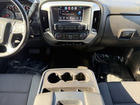 Used 2018 GMC Sierra 1500 SLE w/ SLE Value Package image 11