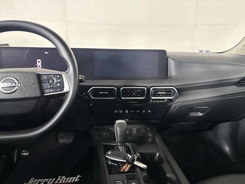 Used 2026 Nissan Sentra SV w/ Floor Mat Package FWD image 22