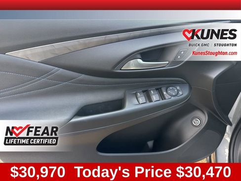 New 2026 Buick Envista Sport Touring image 22