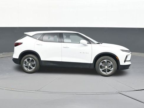 Used 2024 Chevrolet Blazer LT image 13
