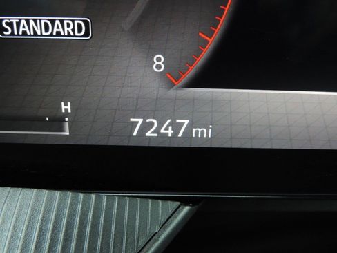 Used 2025 Nissan Murano SV image 26