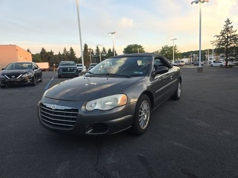 Used 2004 Chrysler Sebring LX FWD image 19