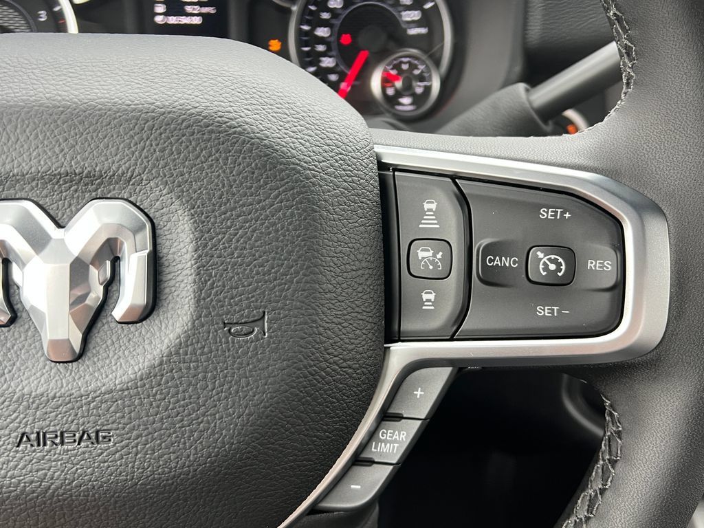 New 2026 RAM 3500 Big Horn AWD/4WD image 25