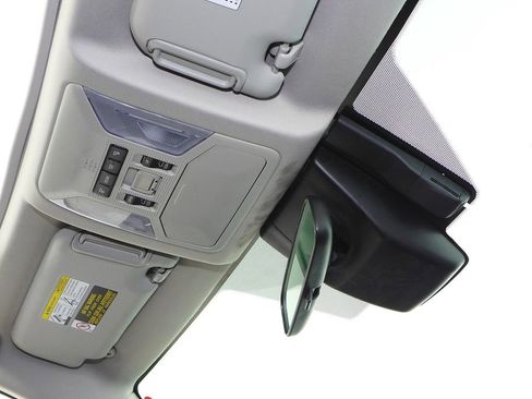 Used 2020 Toyota RAV4 XLE image 17