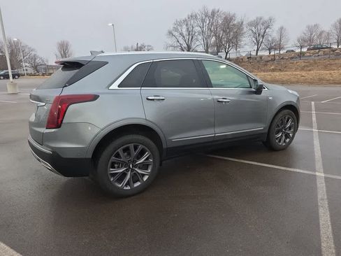 Used 2020 Cadillac XT5 Premium Luxury image 3