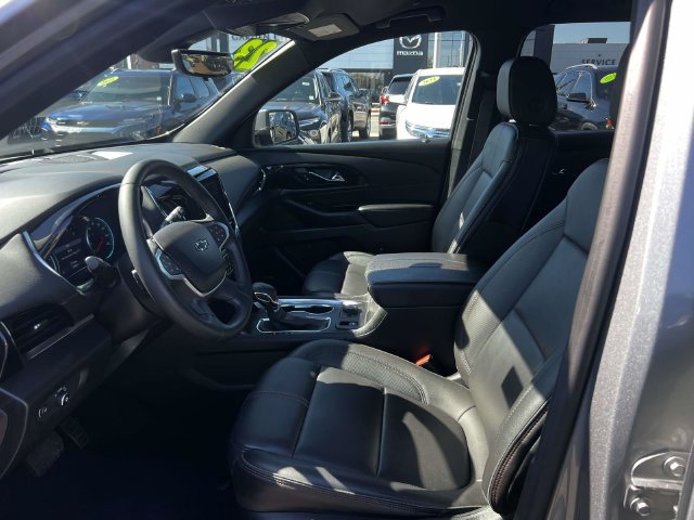 Used 2023 Chevrolet Traverse RS AWD/4WD image 16