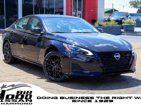 New 2026 Nissan Altima 2.5 SR w/ SR Midnight Edition Package FWD image 1