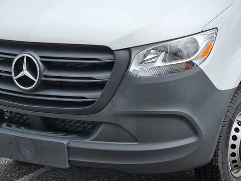New 2024 Mercedes-Benz Sprinter 4500 image 9