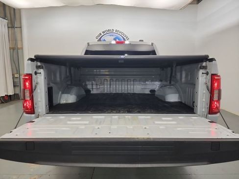 Used 2022 Ford F150 XLT w/ Equipment Group 302A High image 9