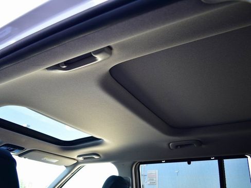 New 2025 Hyundai Santa Fe Limited FWD image 28