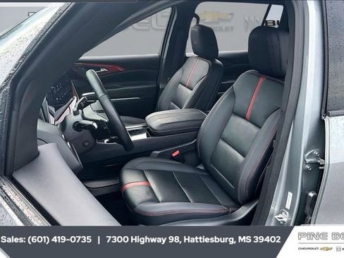 Certified 2024 Chevrolet Traverse RS image 18