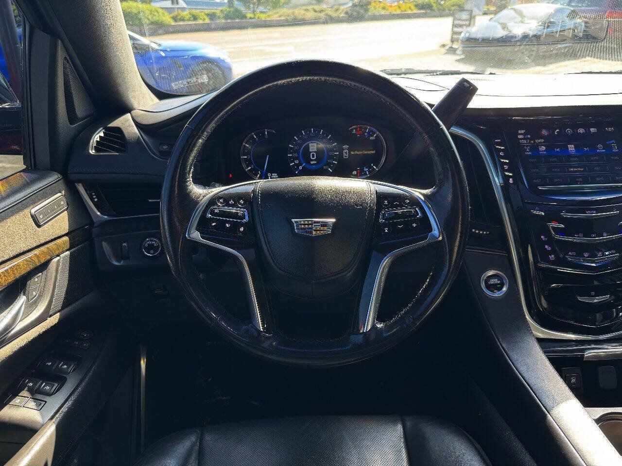 Used 2019 Cadillac Escalade Platinum RWD image 26