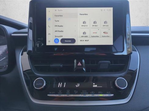 Used 2025 Toyota Corolla LE image 19