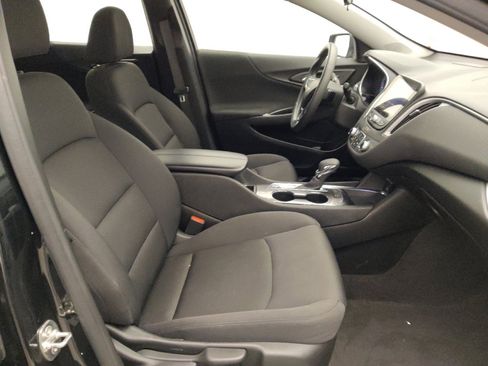 Used 2025 Chevrolet Malibu LT FWD image 21