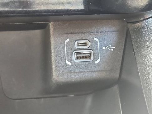 Used 2025 Jeep Compass Limited AWD/4WD image 18
