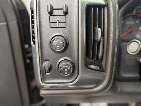 Used 2016 Chevrolet Silverado 1500 LTZ Z71 w/ LTZ Plus Package AWD/4WD image 12