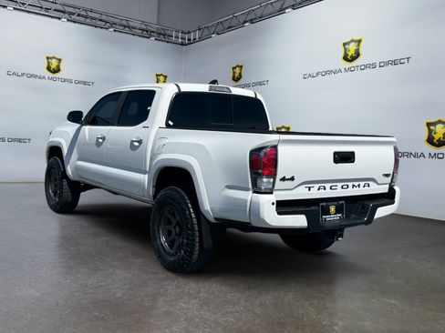 Used 2020 Toyota Tacoma Limited AWD/4WD image 3