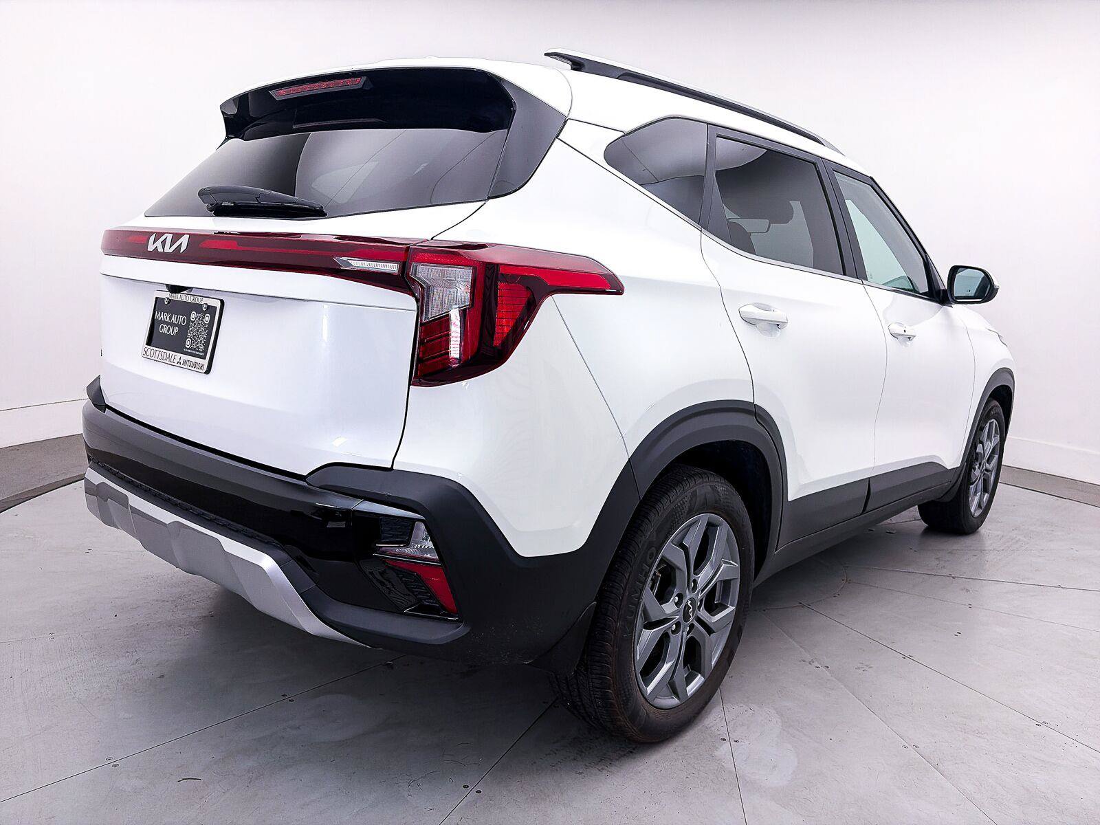 Used 2024 Kia Seltos S FWD image 14