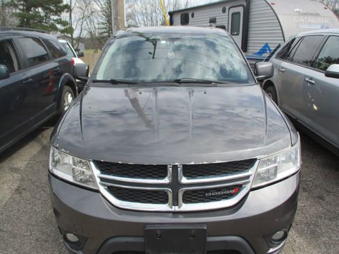 Used 2014 Dodge Journey Limited w/ Sun/Sound & Wheel Group image 2