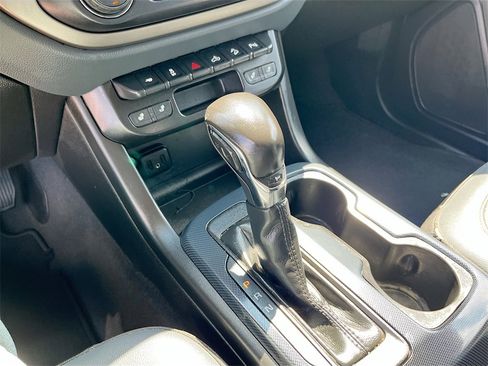 Used 2022 Chevrolet Colorado Z71 image 16